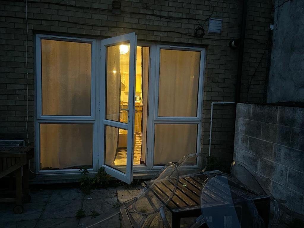 Ensuite Family In Stratford * Londres