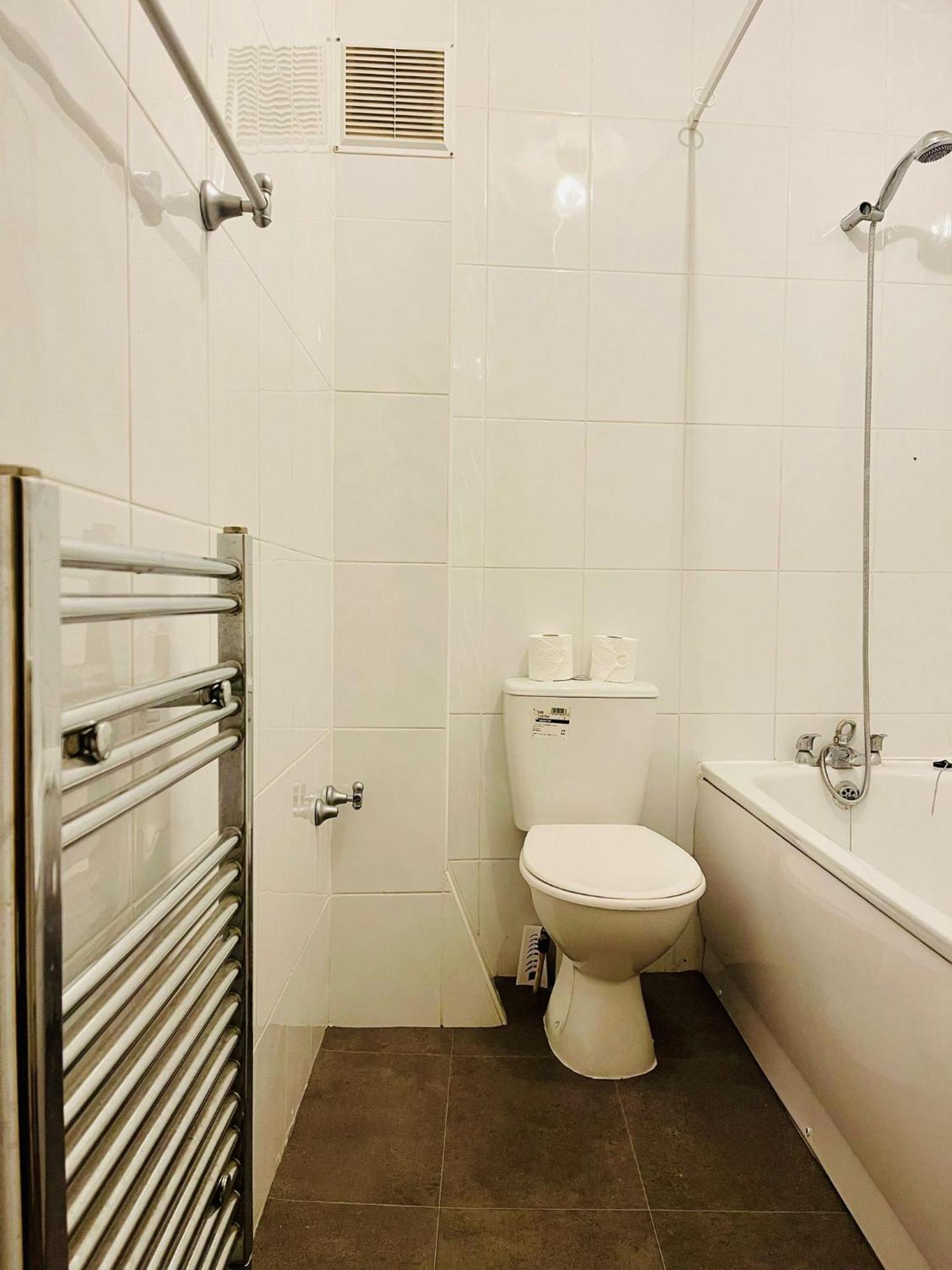 Ensuite Family In Stratford Londres